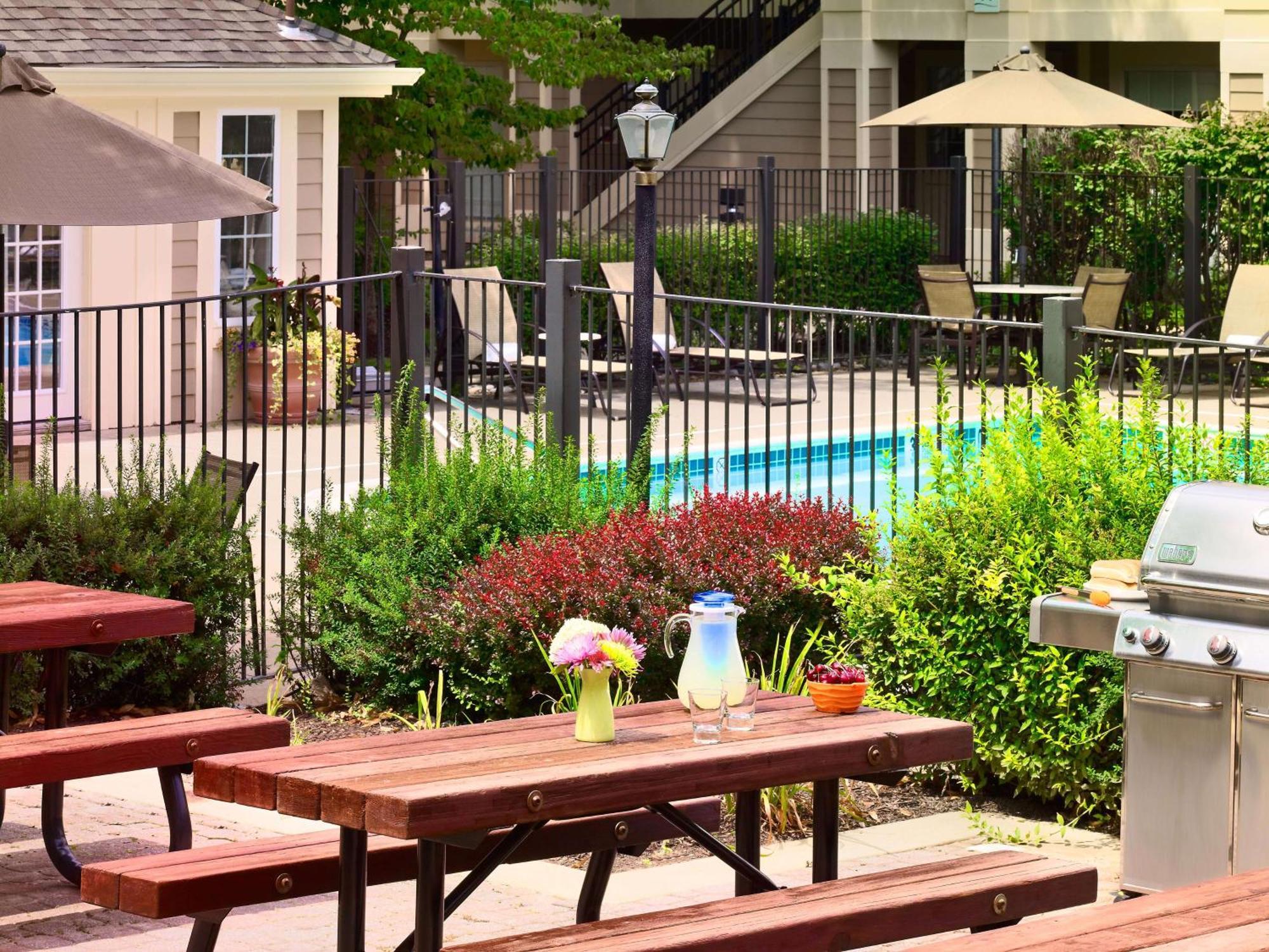 Staybridge Suites Boston - Burlington By Ihg Exterior foto